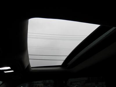 2011 RAM 1500 Laramie  4x4 - Photo 10 - Mishawaka, IN 46545