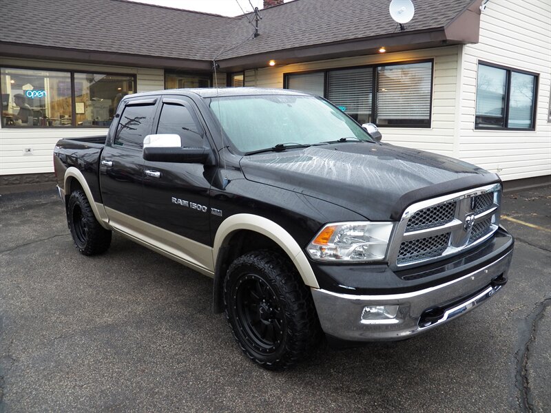 2011 RAM 1500 Laramie  4x4 - Photo 1 - Mishawaka, IN 46545