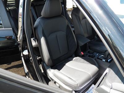 2025 Subaru Forester Touring  AWD - Photo 13 - Mishawaka, IN 46545