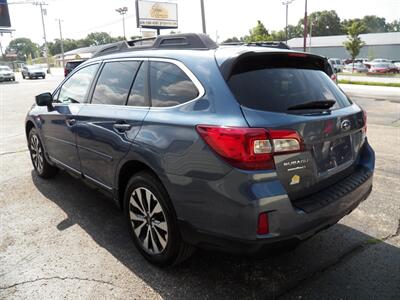 2015 Subaru Outback 2.5i Limited AWD - Photo 3 - Mishawaka, IN 46545