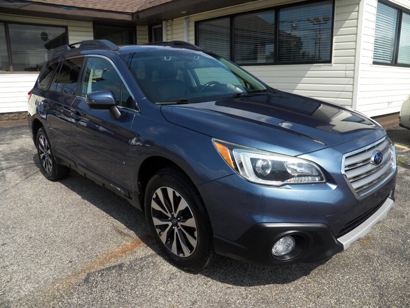 2015 Subaru Outback 2.5i Limited  AWD - Photo 1 - Mishawaka, IN 46545