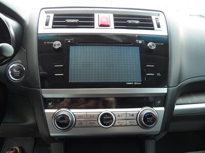 2015 Subaru Outback 2.5i Limited AWD - Photo 13 - Mishawaka, IN 46545