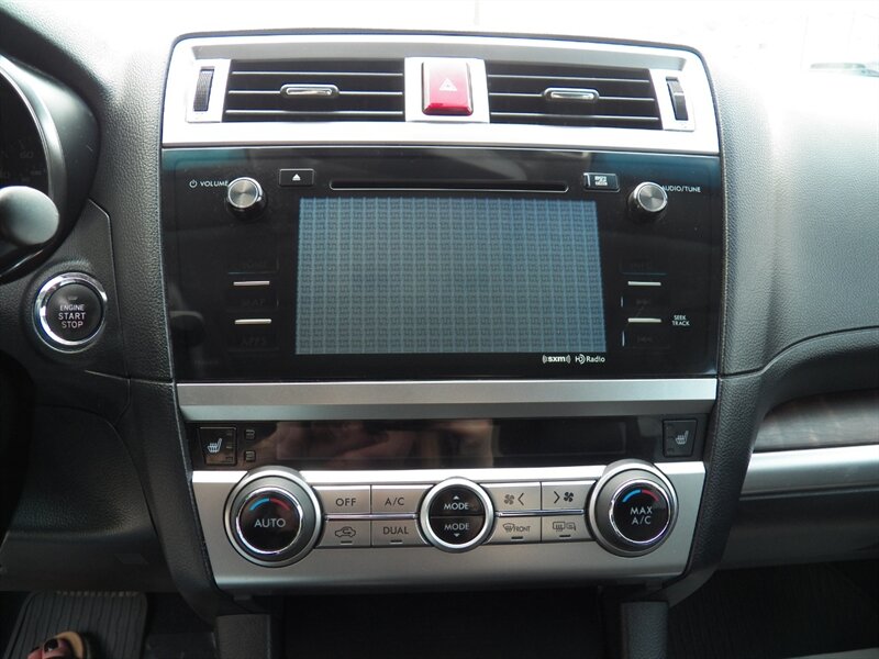 2015 Subaru Outback 2.5i Limited AWD - Photo 13 - Mishawaka, IN 46545