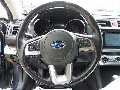 2015 Subaru Outback 2.5i Limited AWD - Photo 12 - Mishawaka, IN 46545