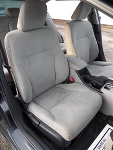 2013 Honda Civic LX   - Photo 13 - Mishawaka, IN 46545
