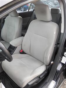 2013 Honda Civic LX   - Photo 10 - Mishawaka, IN 46545