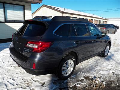 2017 Subaru Outback 2.5i Premium AWD - Photo 3 - Mishawaka, IN 46545