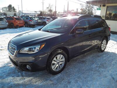 2017 Subaru Outback 2.5i Premium AWD - Photo 5 - Mishawaka, IN 46545