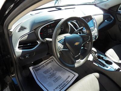 2024 Chevrolet Malibu LT - Photo 4 - Mishawaka, IN 46545