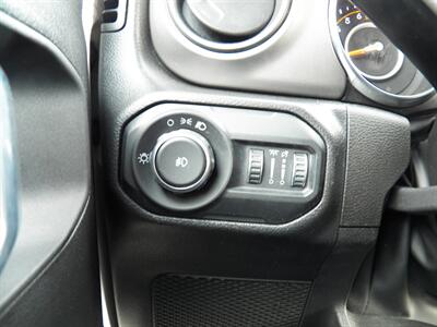 2022 Jeep Wrangler Sport  4x4 - Photo 26 - Mishawaka, IN 46545