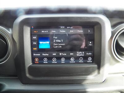 2022 Jeep Wrangler Sport  4x4 - Photo 27 - Mishawaka, IN 46545