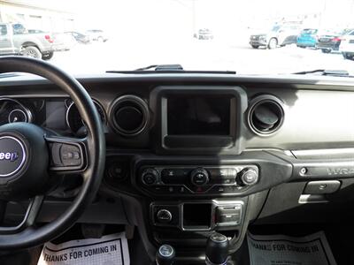 2022 Jeep Wrangler Sport  4x4 - Photo 20 - Mishawaka, IN 46545