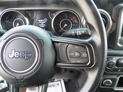 2022 Jeep Wrangler Sport  4x4 - Photo 18 - Mishawaka, IN 46545