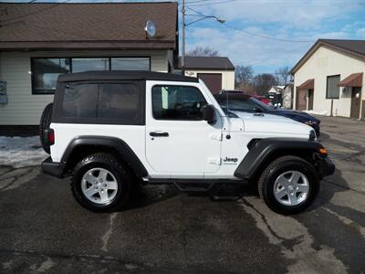 2022 Jeep Wrangler Sport  4x4 - Photo 2 - Mishawaka, IN 46545