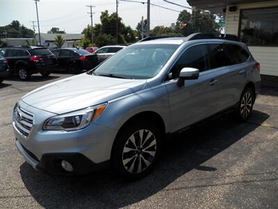 2015 Subaru Outback 2.5i Limited  AWD - Photo 2 - Mishawaka, IN 46545