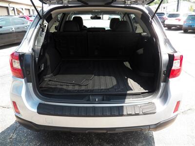 2015 Subaru Outback 2.5i Limited  AWD - Photo 9 - Mishawaka, IN 46545