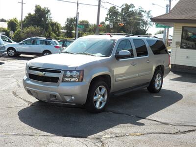 2009 Chevrolet Suburban LT  4WD - Photo 7 - Mishawaka, IN 46545