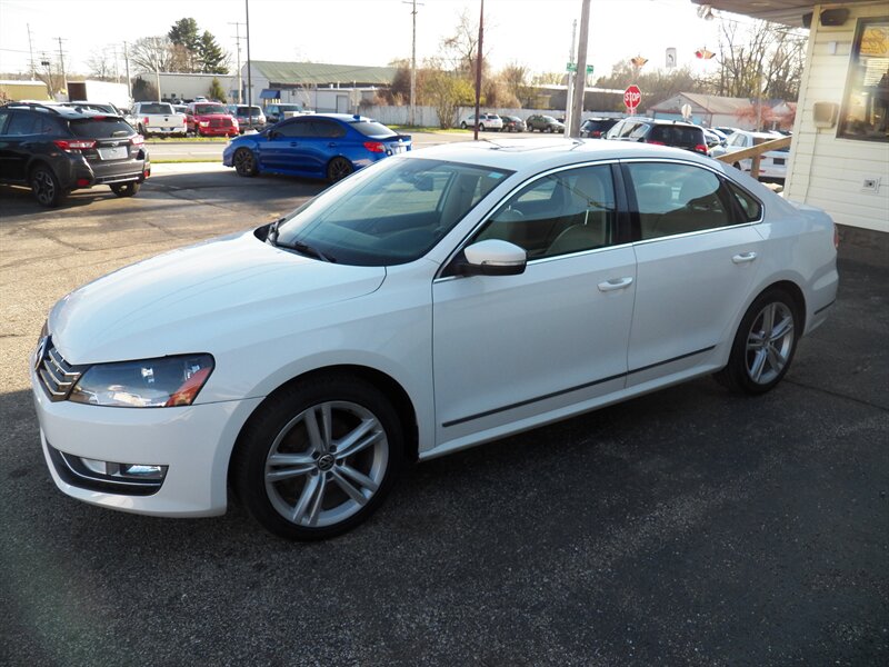 2013 Volkswagen Passat TDI SEL Premium   - Photo 1 - Mishawaka, IN 46545