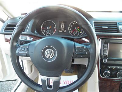 2013 Volkswagen Passat TDI SEL Premium   - Photo 14 - Mishawaka, IN 46545