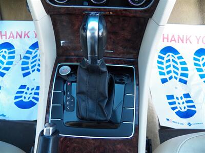 2013 Volkswagen Passat TDI SEL Premium   - Photo 15 - Mishawaka, IN 46545