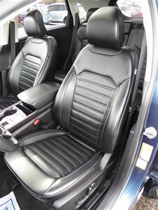 2019 Ford Edge SEL  AWD - Photo 12 - Mishawaka, IN 46545