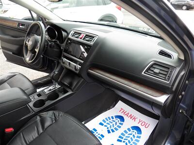 2017 Subaru Outback 2.5i Limited  AWD - Photo 14 - Mishawaka, IN 46545