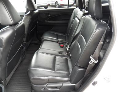2017 Honda Pilot EX-L AWD - Photo 10 - Mishawaka, IN 46545