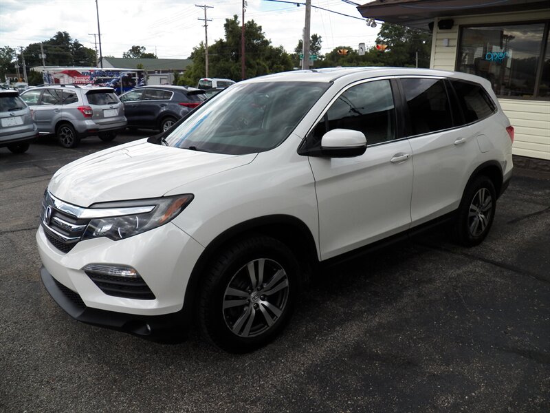 2017 Honda Pilot EX-L AWD - Photo 4 - Mishawaka, IN 46545
