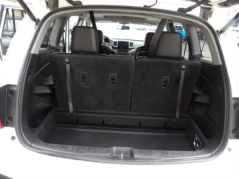 2017 Honda Pilot EX-L AWD - Photo 12 - Mishawaka, IN 46545