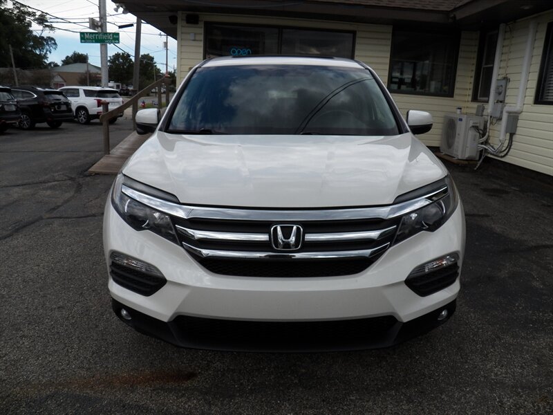 2017 Honda Pilot EX-L AWD - Photo 5 - Mishawaka, IN 46545
