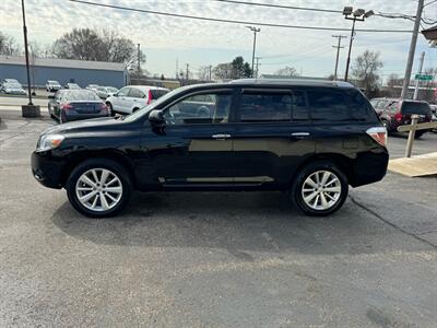 2010 Toyota Highlander Hybrid Limited  AWD - Photo 6 - Mishawaka, IN 46545