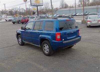 2010 Jeep Patriot Sport   - Photo 5 - Mishawaka, IN 46545