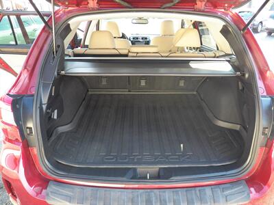 2016 Subaru Outback 2.5i Limited  AWD - Photo 11 - Mishawaka, IN 46545