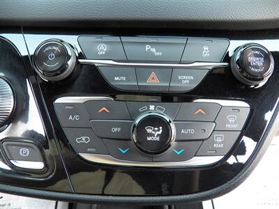 2018 Chrysler Pacifica Touring Plus   - Photo 22 - Mishawaka, IN 46545