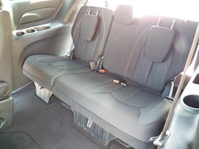 2018 Chrysler Pacifica Touring Plus   - Photo 11 - Mishawaka, IN 46545