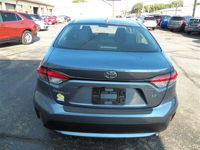 2021 Toyota Corolla LE   - Photo 3 - Mishawaka, IN 46545