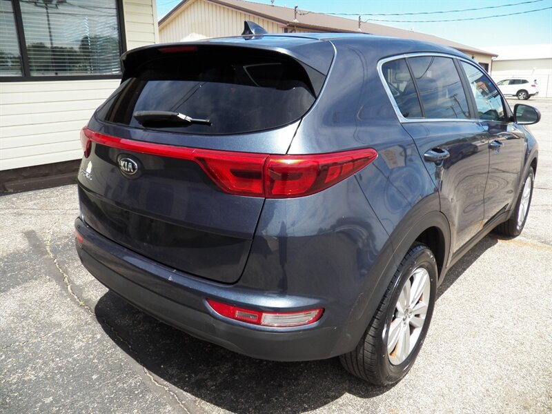 2017 Kia Sportage LX AWD - Photo 2 - Mishawaka, IN 46545