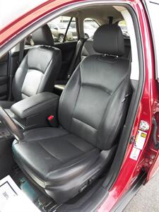 2017 Subaru Outback 3.6R Limited  AWD - Photo 12 - Mishawaka, IN 46545