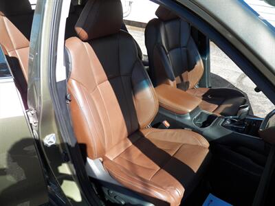 2021 Subaru Outback Touring  AWD - Photo 12 - Mishawaka, IN 46545