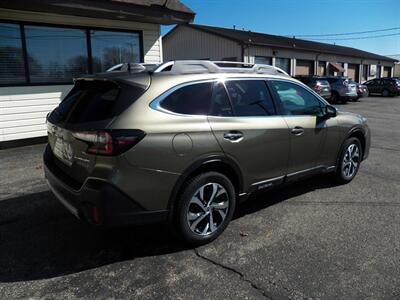 2021 Subaru Outback Touring  AWD - Photo 3 - Mishawaka, IN 46545