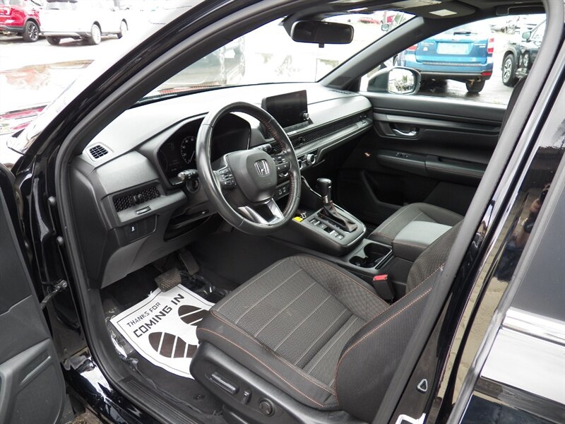 2023 Honda CR-V Hybrid Sport AWD - Photo 8 - Mishawaka, IN 46545