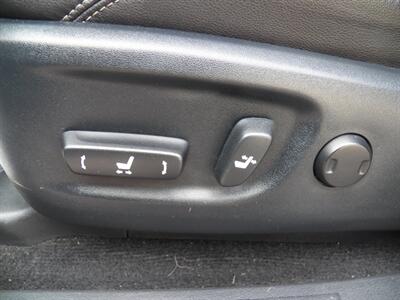 2018 Toyota 4Runner SR5 Premium 4X4 - Photo 9 - Mishawaka, IN 46545