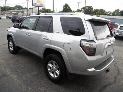 2018 Toyota 4Runner SR5 Premium 4X4 - Photo 3 - Mishawaka, IN 46545