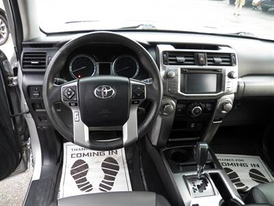 2018 Toyota 4Runner SR5 Premium 4X4 - Photo 15 - Mishawaka, IN 46545