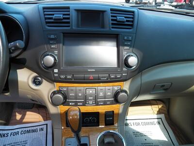 2010 Toyota Highlander Hybrid Limited  AWD - Photo 19 - Mishawaka, IN 46545