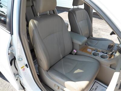 2010 Toyota Highlander Hybrid Limited  AWD - Photo 16 - Mishawaka, IN 46545