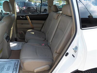 2010 Toyota Highlander Hybrid Limited  AWD - Photo 13 - Mishawaka, IN 46545