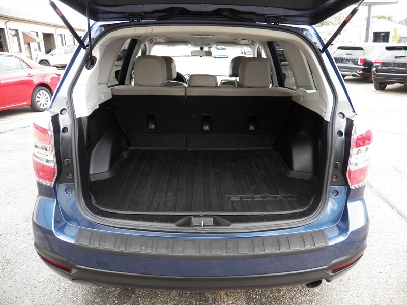 2014 Subaru Forester 2.5i Limited AWD - Photo 11 - Mishawaka, IN 46545