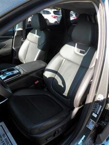 2022 Hyundai TUCSON Hybrid Limited  AWD - Photo 12 - Mishawaka, IN 46545
