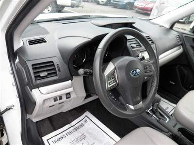 2015 Subaru Forester 2.5i Touring  AWD - Photo 11 - Mishawaka, IN 46545